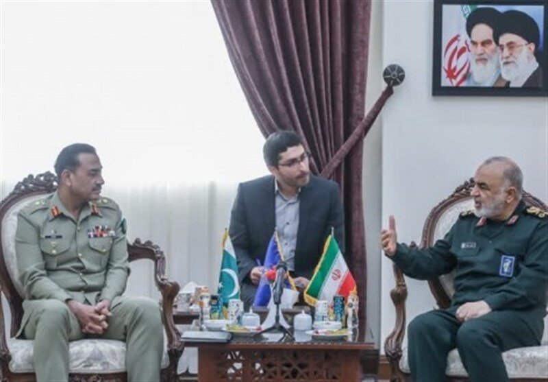 سردار سلامی در دیدار فرمانده ارتش پاکستان