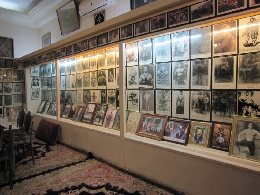 حسینیه اول مظلوم(ع)؛ پاتوق پهلوانان تهران | ورود بانوان ممنوع!