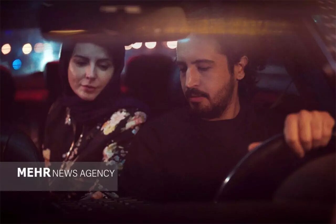 تصاویر | لیلا حاتمی و پیادهروی شبانهاش در یک فیلم سینمایی | تکهای از وجودم را برای این فیلم گذاشتم