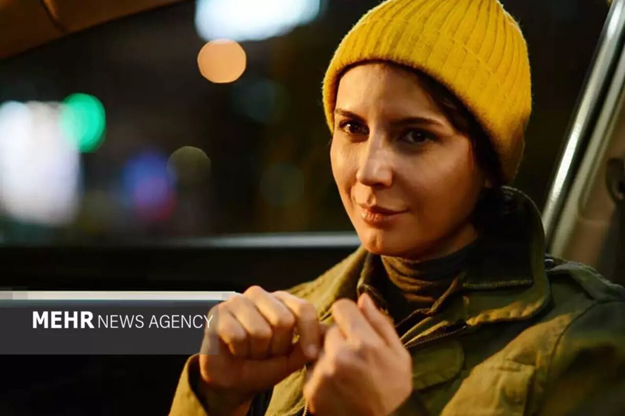 همه چیز درباره پیاده‌روی شبانه لیلا حاتمی در یک فیلم | راننده تاکسی جوان او را می‌بیند و... | تهیه کننده: همه ناراحتی‌ام این است که اجازه کار ندارم