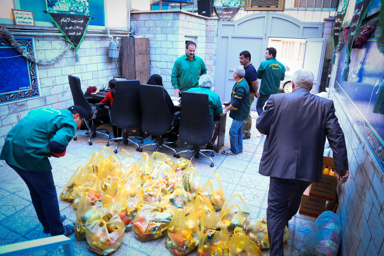 حامی ۴ هزار یتیم و۲ هزار و ۷۰۰ نیازمند