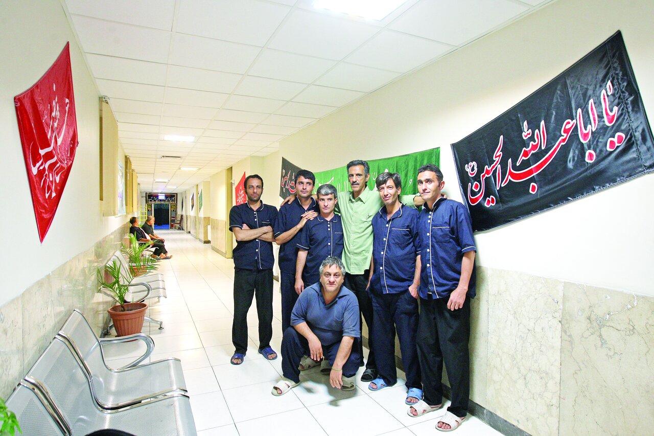 کارتن خوابها در هیئت بهاران