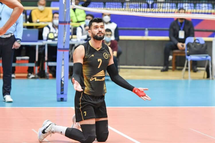 صبوری کنید، نتیجه میگیریم | عطایی از بهترین مربیان ایران است