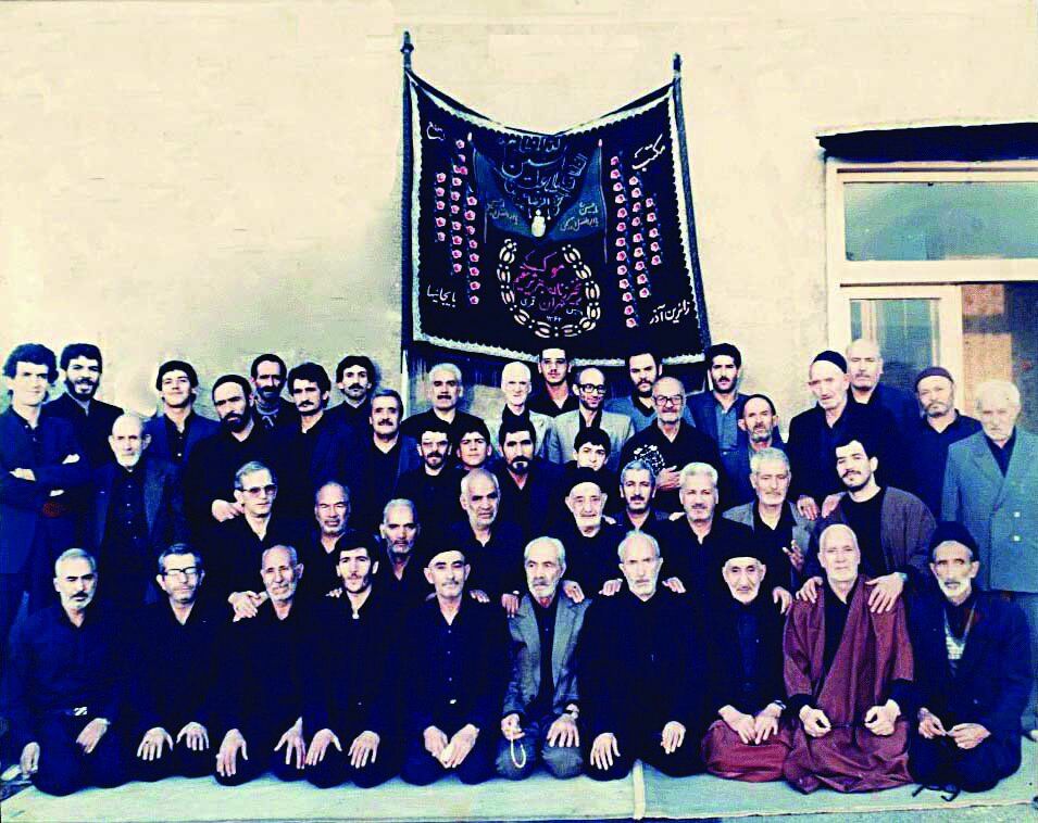 بیرق ۱۲۰ساله در «مکتب تشیع» | «هیئتی بودن» به سبک زندگی تبدیل شود