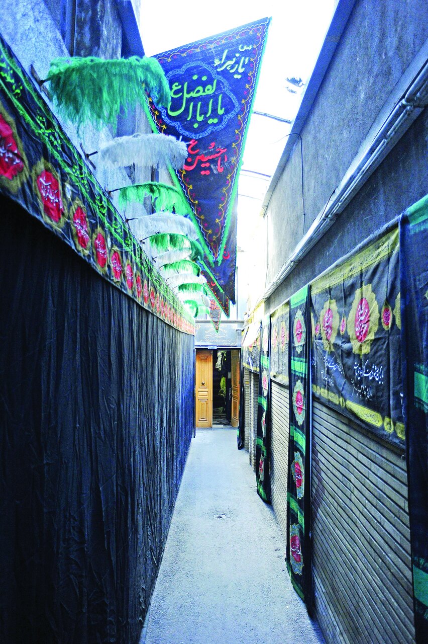 بیرق ۱۲۰ساله در «مکتب تشیع» | «هیئتی بودن» به سبک زندگی تبدیل شود