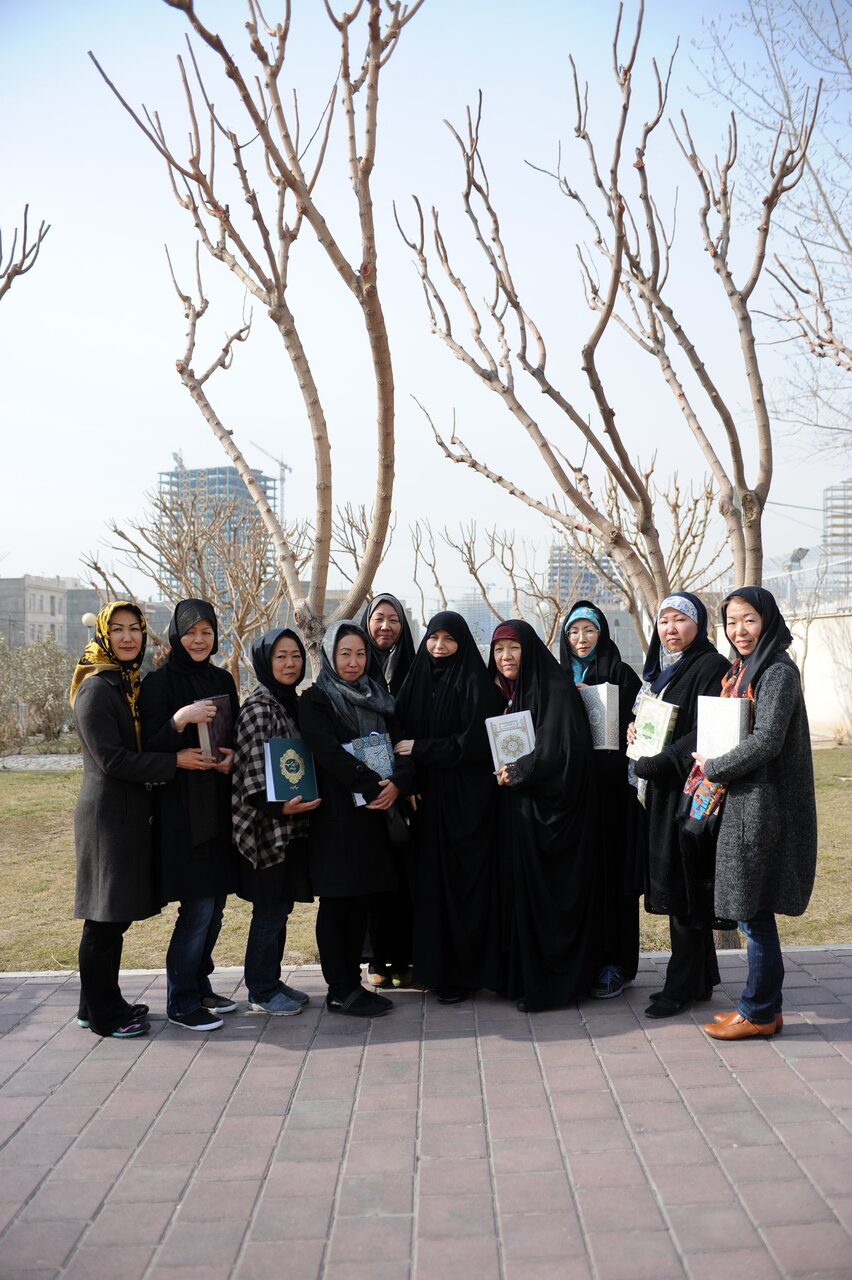 حلقه قرآنی بانوان ژاپنی | کلاس خانم‌های مهاجر حال و هوای خاصی دارد