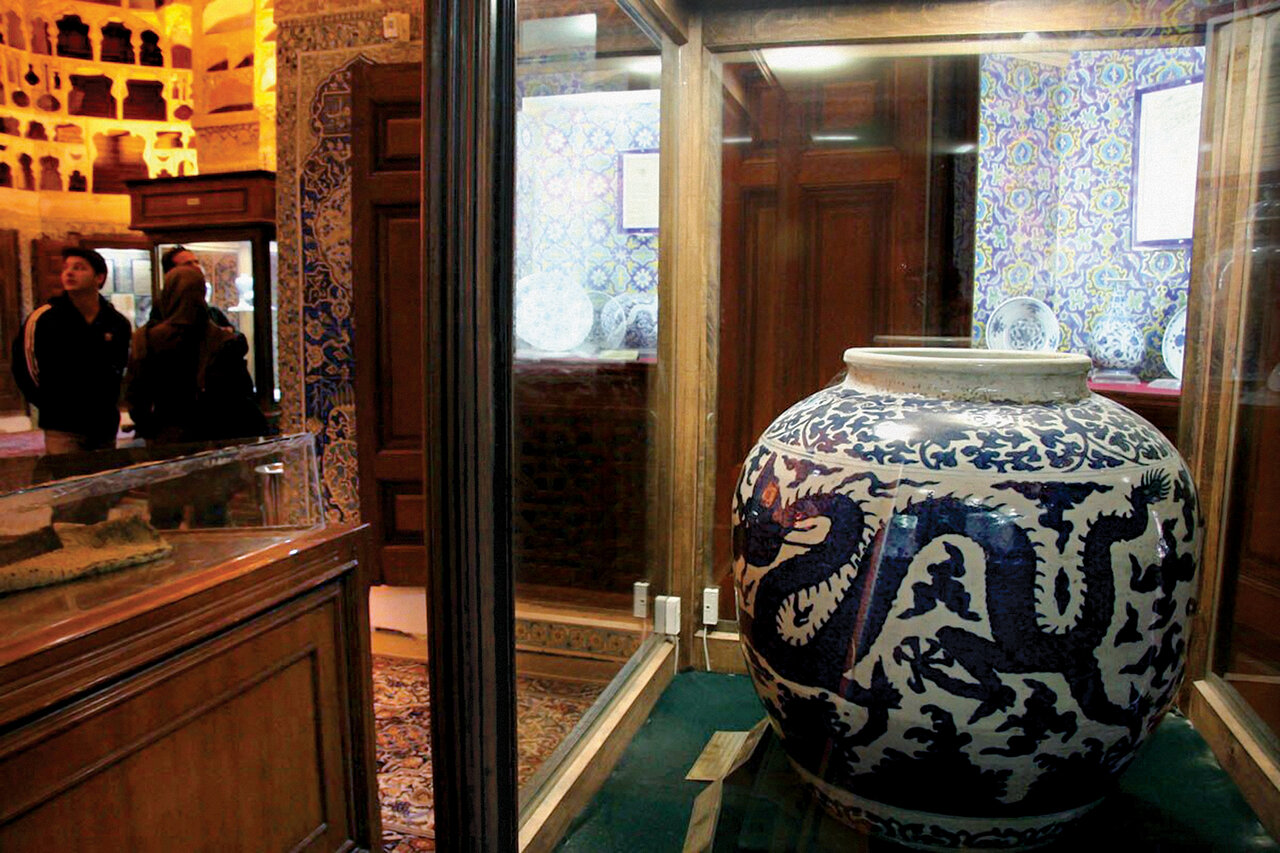 مرشد و شاه ؛ تاریخ جدید ایران از اینجا شروع شد