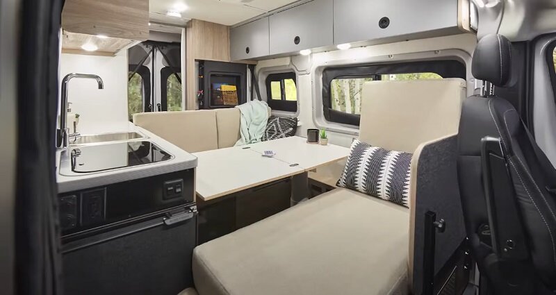 تصاویر | «سولیس پاکت» ؛ کمپر ارزان، جالب و شگفت انگیز