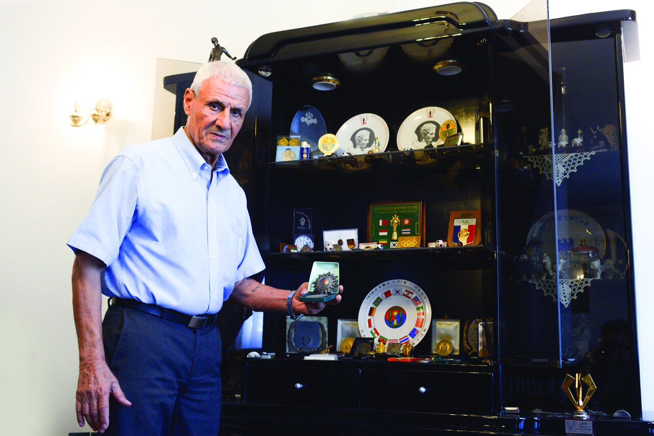 خاطره بازی با فوق ستاره دهه چهل | امکانات نداشتیم، اما تعصب داشتیم