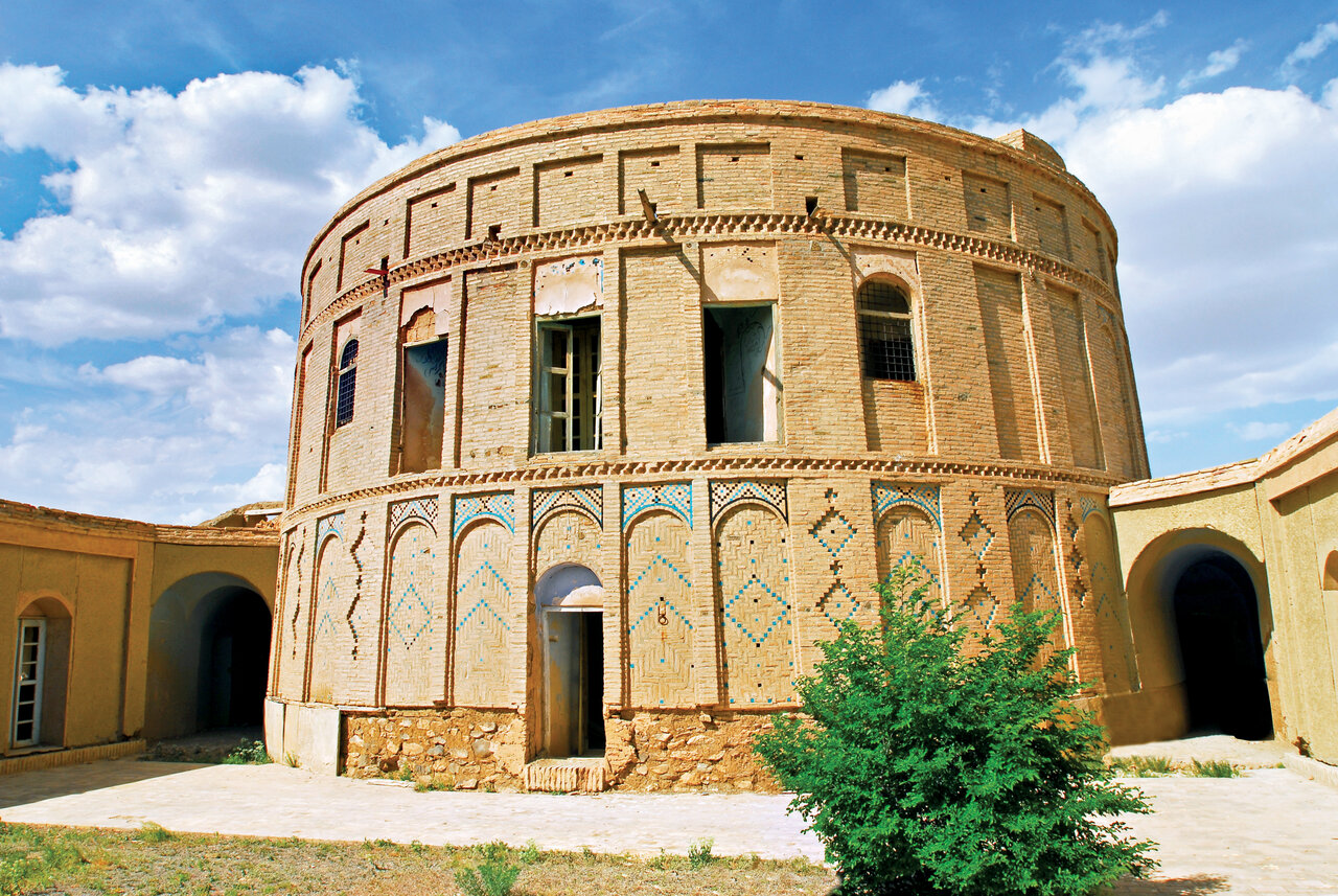 امنترین منطقه حیاتوحش ایران ؛ اینجا با آهو و غزال قدم بزنید