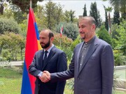ببینید | لحظه استقبال امیرعبداللهیان از همتای ارمنستانی