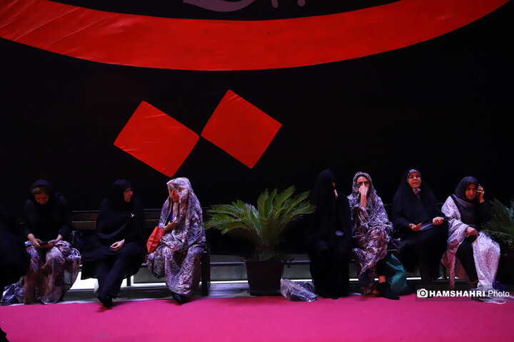 عزاداری شب پنجم محرم در امام‌زاده صالح (ع) تجریش