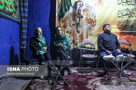 پذیرایی از عزاداران حسینی توسط چهره‌های ورزشی