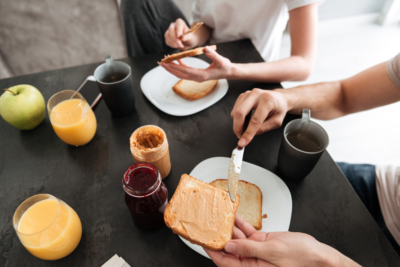 اگر صبحانه نخورید چه اتفاقی برایتان می‌افتد؟ | عوارض خطرناک نخوردن صبحانه که باید بدانید | فواید سلامتی صبحانه بیشتر از نتایج تغذیه‌ای