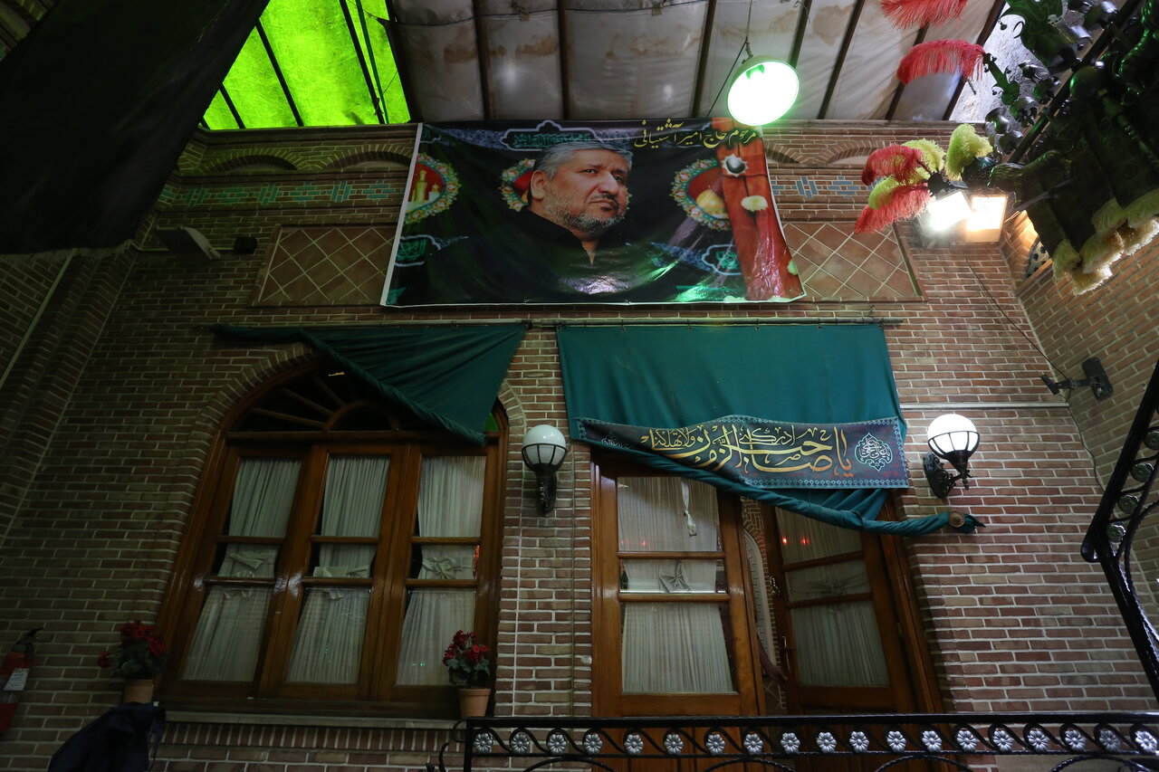 قصه مسلمانشدن مسافری از آلمان در خانه شیروانی