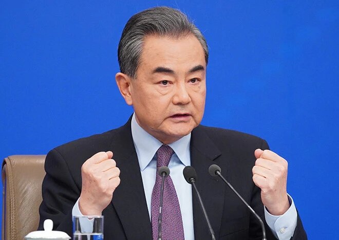 وزیر امور خارجه چین برکنار شد | وزیرخارجه سابق دوباره وزیر شد