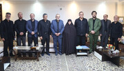 حضور معاون پارلمانی رئیس‌جمهور در منزل ۲شهید در قلب تهران