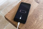 ۵ مورد اشتباه در زمان شارژ باتری تلفن همراه | راه حل‌هایی برای جلوگیری از مصرف زیاد باتری