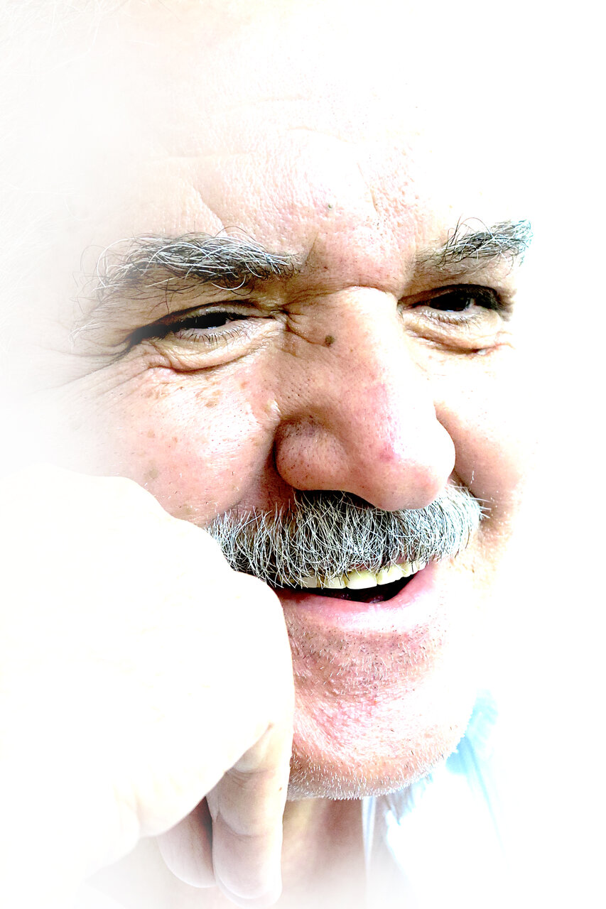 گفتوگو با شاعری که آثار دینی را به نظم درآورده | نهجالبلاغه شیفتهام کـرد