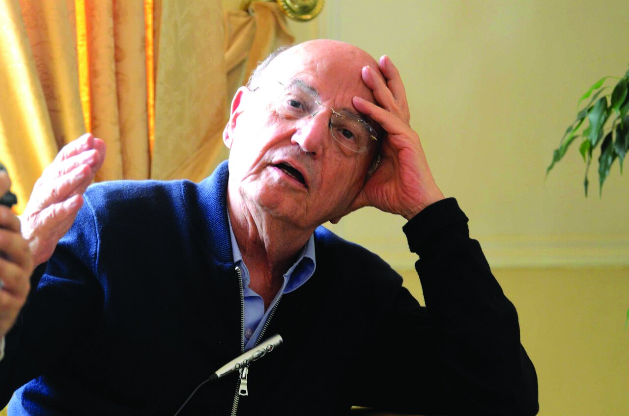 حوصله دیدن یک فیلم ۱۲ ساعته را دارید؟ | معرفی ۱۰ فیلمسازی که تماشای فیلمهایشان صبوری میخواهد