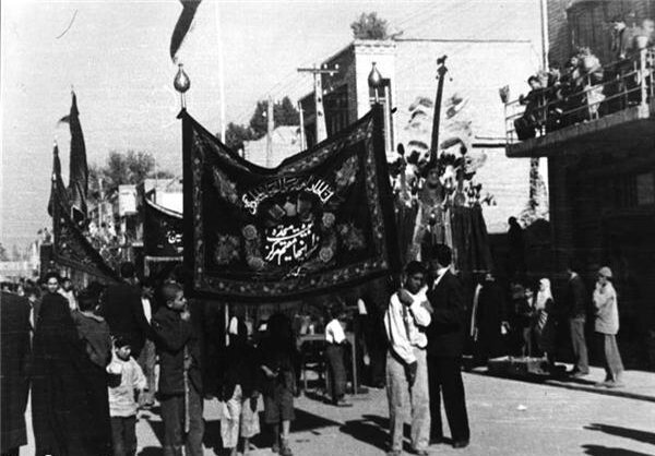مراسم عزاداری حسینی در طهران | قرن‌ها ارادت و عزاداری زیر پرچم «اباعبدالله»