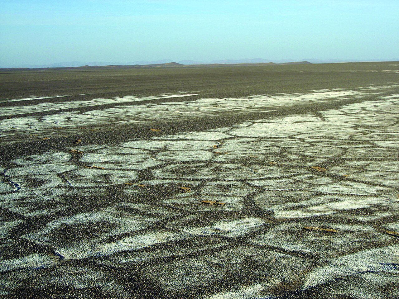 گرمترین نقطه دنیا در ایران ؛ اینجا حتی باکتری هم زنده نمیماند