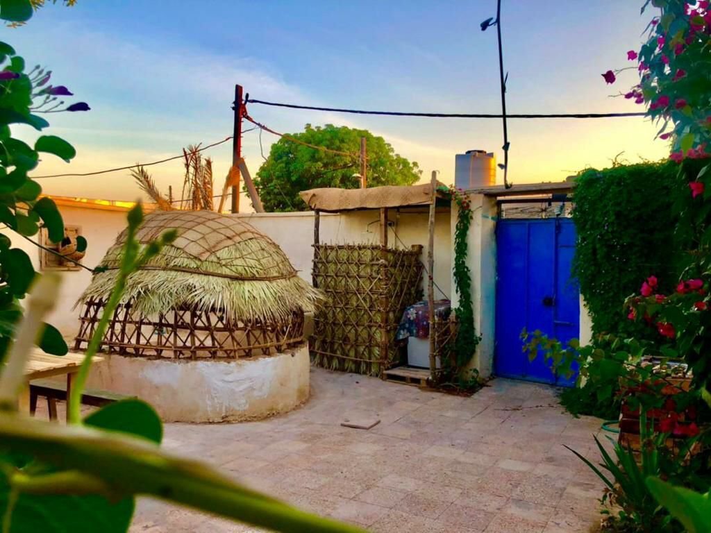 اقامت در واحدهای بومگردی قشم چه مزایا و معایبی دارد؟