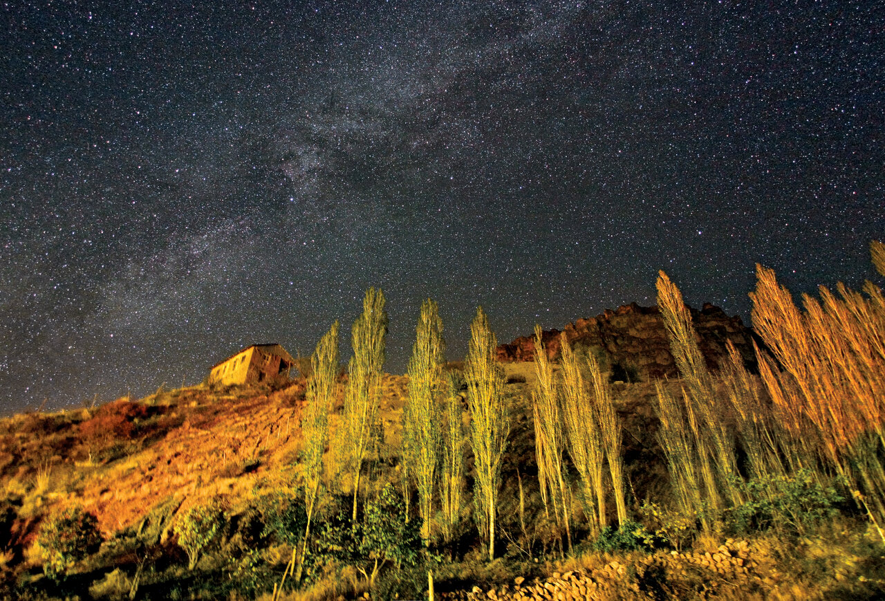 زادگاه دهقانی که خواب از چشمان شاعران ربود