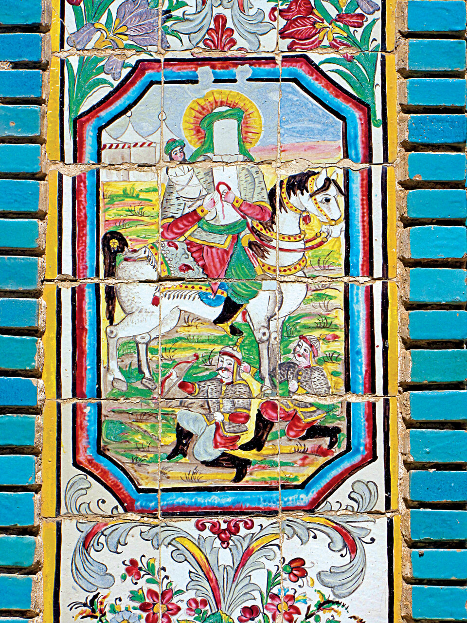 تصاویر دیدنی از کاشیهای تکیه معاونالملک