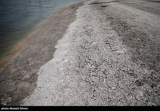 حال و روز دریاچه آزادی در روز‌های گرم تابستان