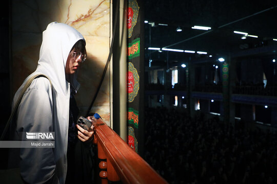 حجاب و پوشش گردشگران مذهبی در یزد