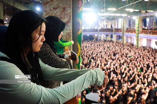 حجاب و پوشش گردشگران مذهبی در یزد