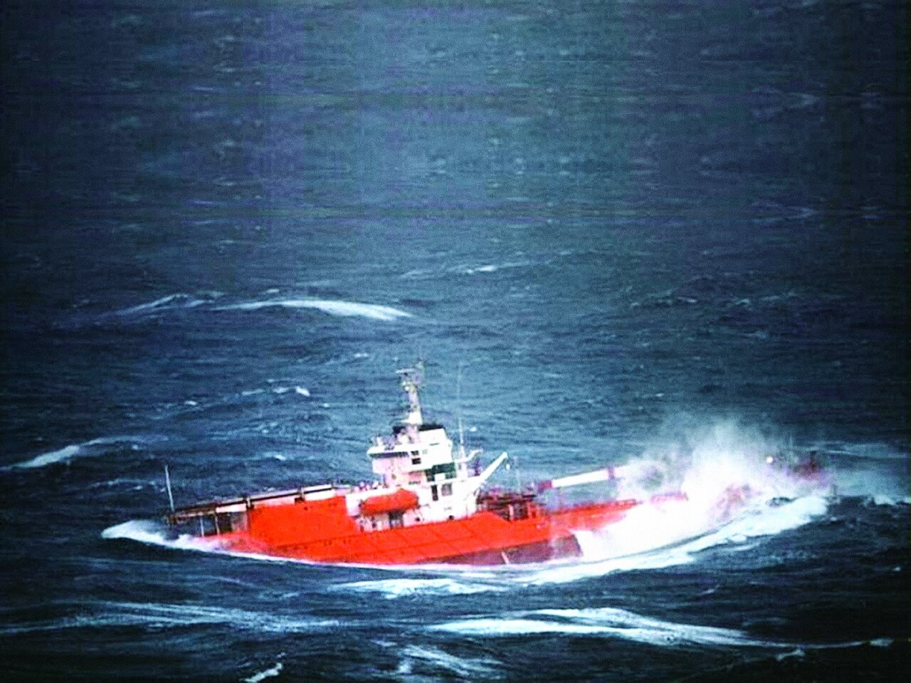 «مثلث اژدها» نقطهای اعجاب انگیز در جهان | دریای شیطان چگونه انسانها را به کام مرگ میکشاند؟