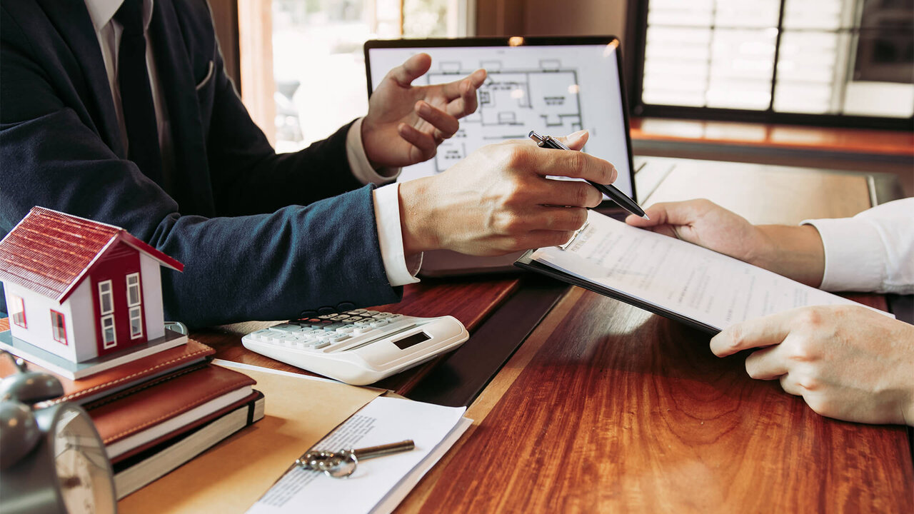 مزایای مشاوره حقوقی قبل از خرید ملک و آپارتمان با وکیل تلفنی