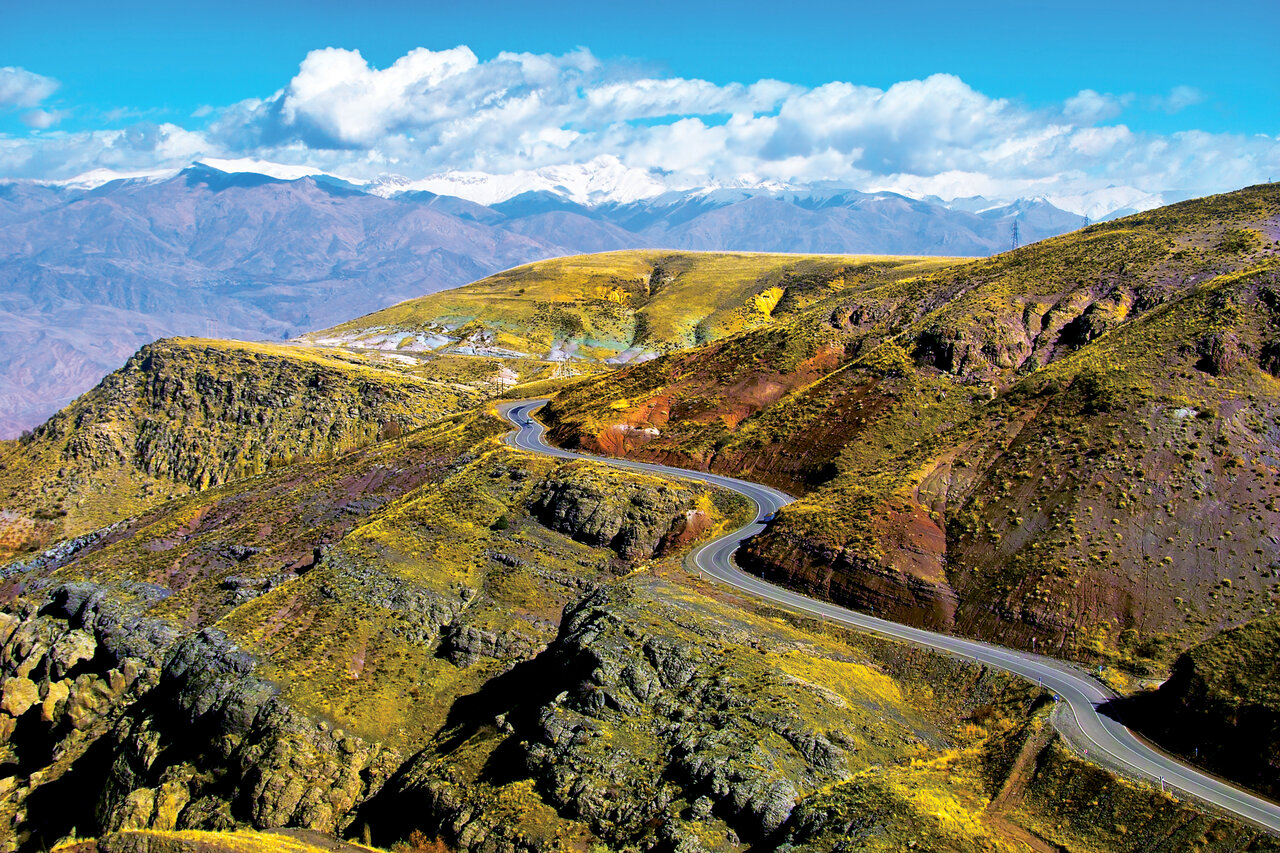 اینجا آشیانه عقابها در ایران و قلعه رازها و قصههاست