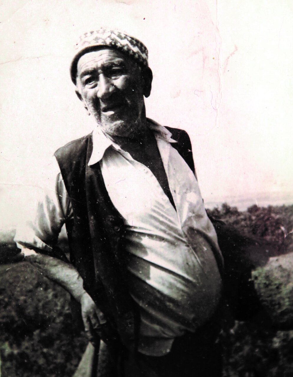 مرد ایرانی که ۲۶ زن، ۱۳۵ بچه و ۲۰۰ نوه و نتیجه داشت | عیالوار ترین مرد تاریخ ایران را بشناسید | خانواده این مرد روزانه ۵۰ کیلو برنج مصرف میکردند