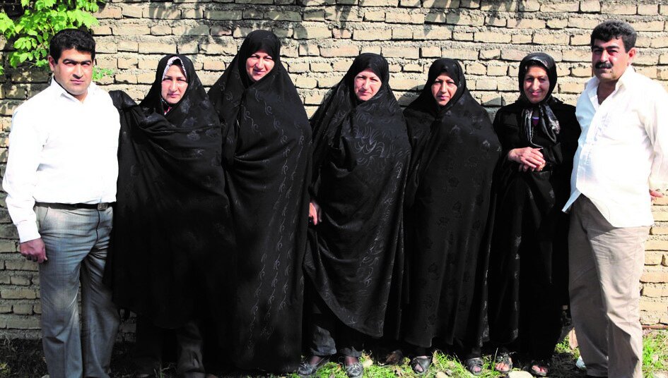 مرد ایرانی که ۲۶ زن، ۱۳۵ بچه و ۲۰۰ نوه و نتیجه داشت | عیالوار ترین مرد تاریخ ایران را بشناسید | خانواده این مرد روزانه ۵۰ کیلو برنج مصرف میکردند