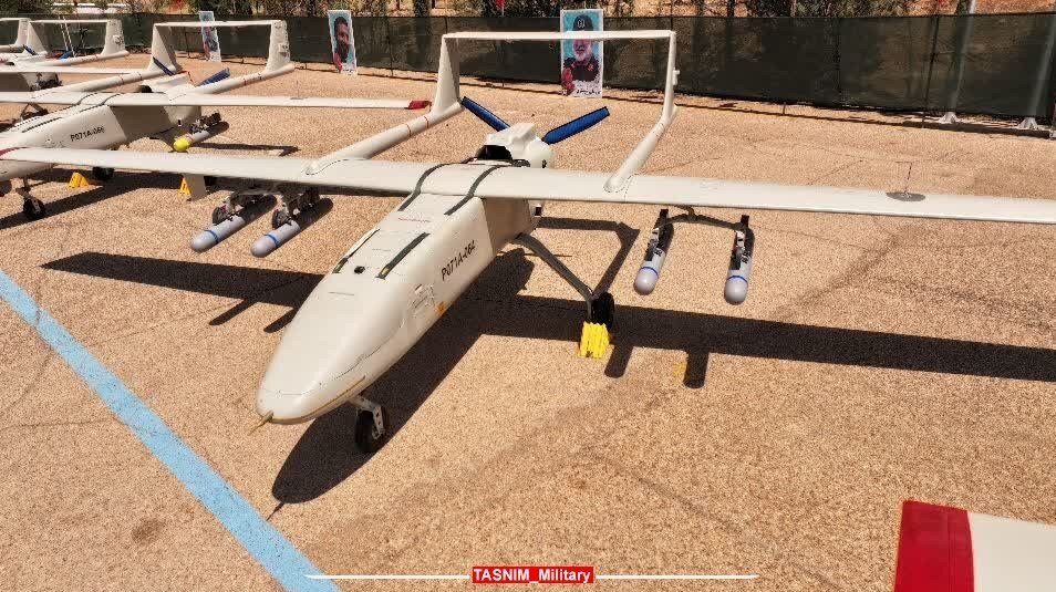 تصاویر؛ الحاق سامانههای جدید موشکی و پهپادی به نیروی دریایی سپاه | از پهپادهای تهاجمی تا موشکهای ۱۰۰۰کیلومتری