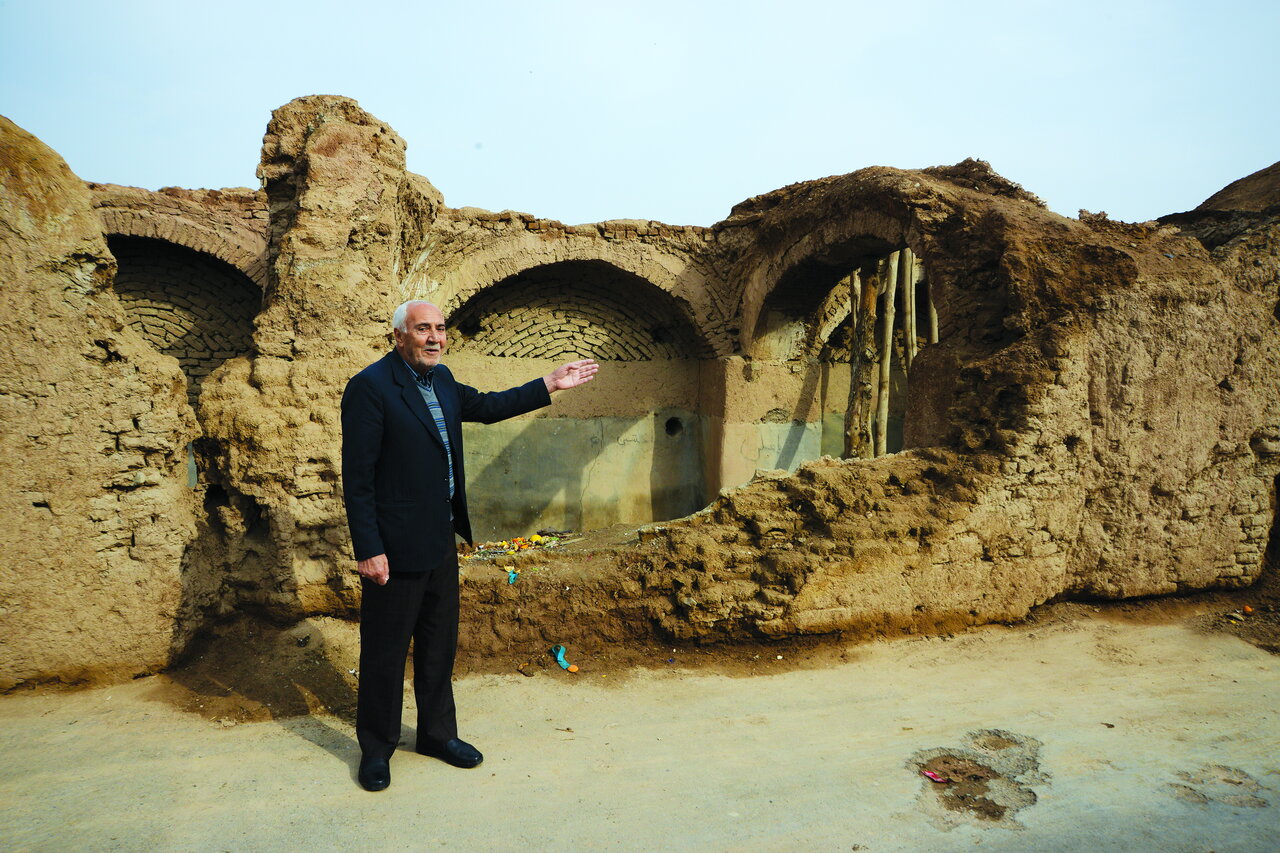 درباره قلعه اشرفآباد و برق اشرفیهایش | از نحوه محاسبه بدهی با چوبخط تا رسم عجیب قاشقانداز