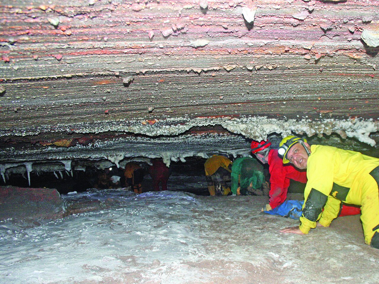 طولانی‌ترین  غار نمکی دنیا در جزیره قشم