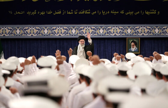 دیدار کارکنان و خانواده‌های ناوگروه ۸۶ ارتش جمهوری اسلامی ایران