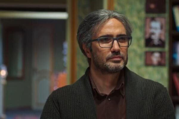 بغض و خشم محمدرضا فروتن وقتی میخواهد ترک وطن کند | همه چیز درباره فیلم فیلم «فصل ماهی سفید»