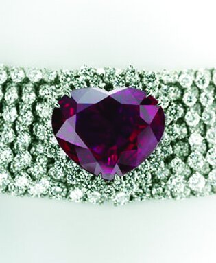 اگر نگران قلبتان هستید این قیمتها را نخوانید | لیستی حیرتانگیز از جواهرات میلیون دلاری