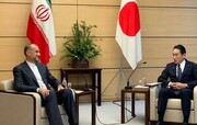 ببینید | دیدار و گفتگوی وزیر امور خارجه با نخست وزیر ژاپن