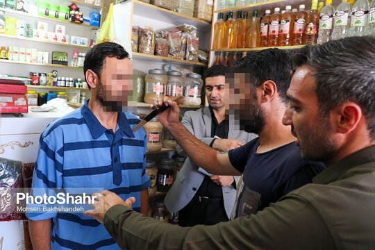 بازسازی صحنه قتل در یک عطاری