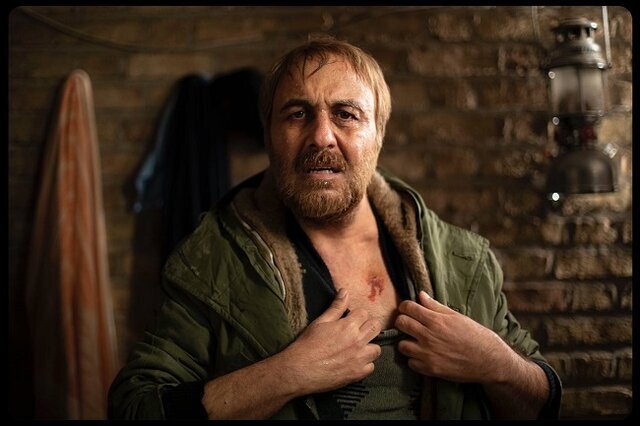 تصاویر متفاوت رضا عطاران در یک فیلم سینمایی مشکل دار | زمان دقیق اکران این فیلم اعلام شد