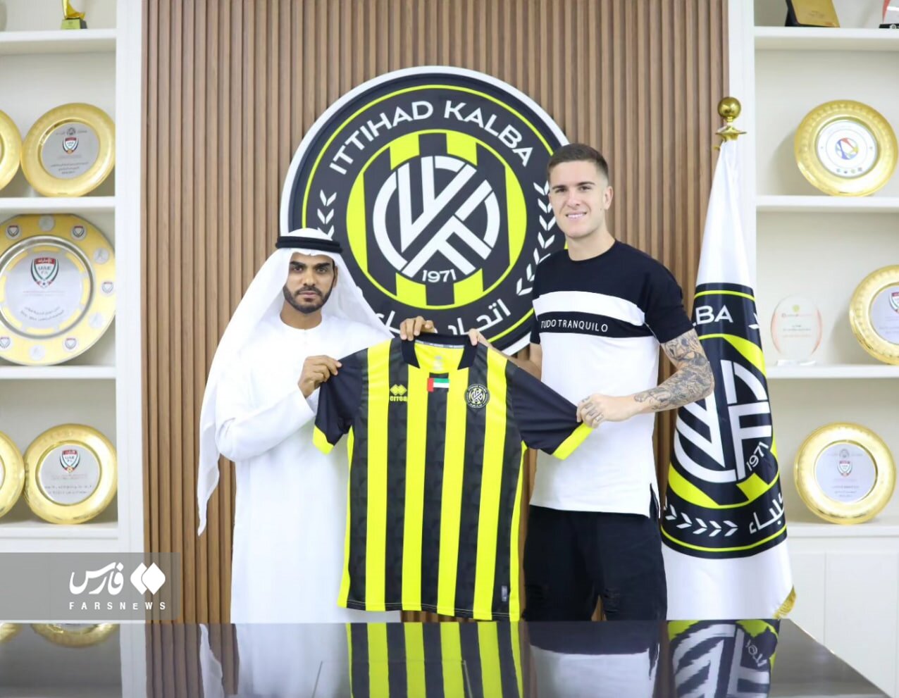 فرهاد مجیدی، قانون اماراتیها را دور زد!