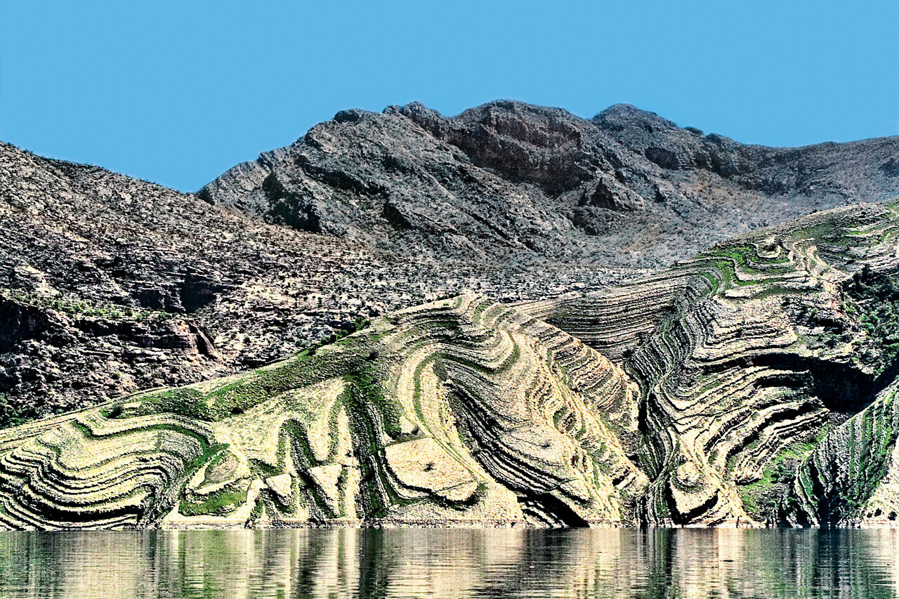 وقتی خدا ایران را نقاشی میکرد