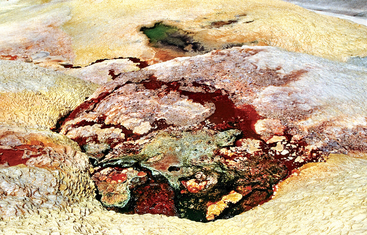 وقتی خدا ایران را نقاشی میکرد