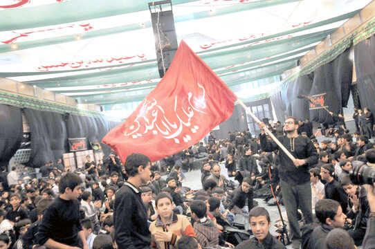 سرگذشت جوان ناسازگار و پرخاشگری که مداح شد | بهخاطر چلوکباب به هیئت میرفتم!